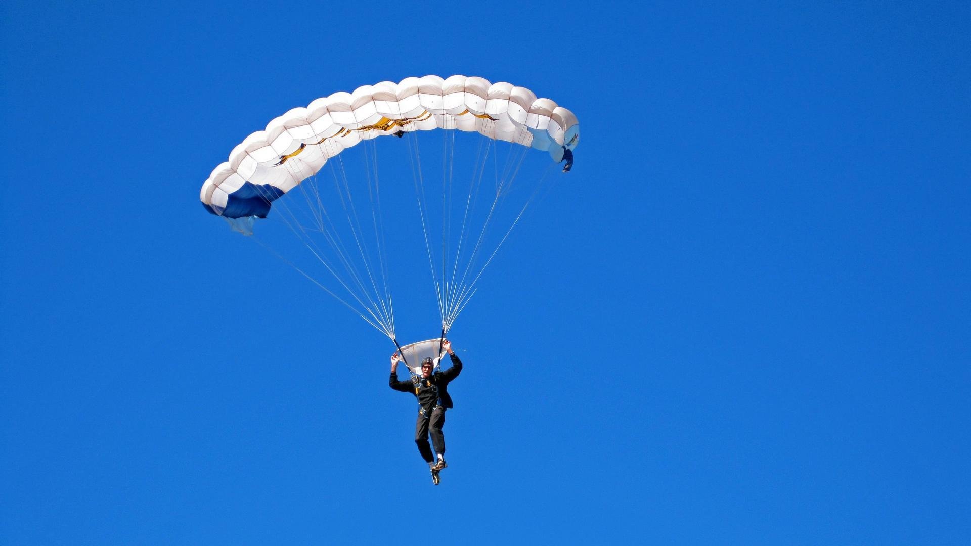 乐鱼体育平台登录-“医”路拼搏“乒”出精彩——我院在市直卫健系统职工乒乓球赛中喜获佳绩
